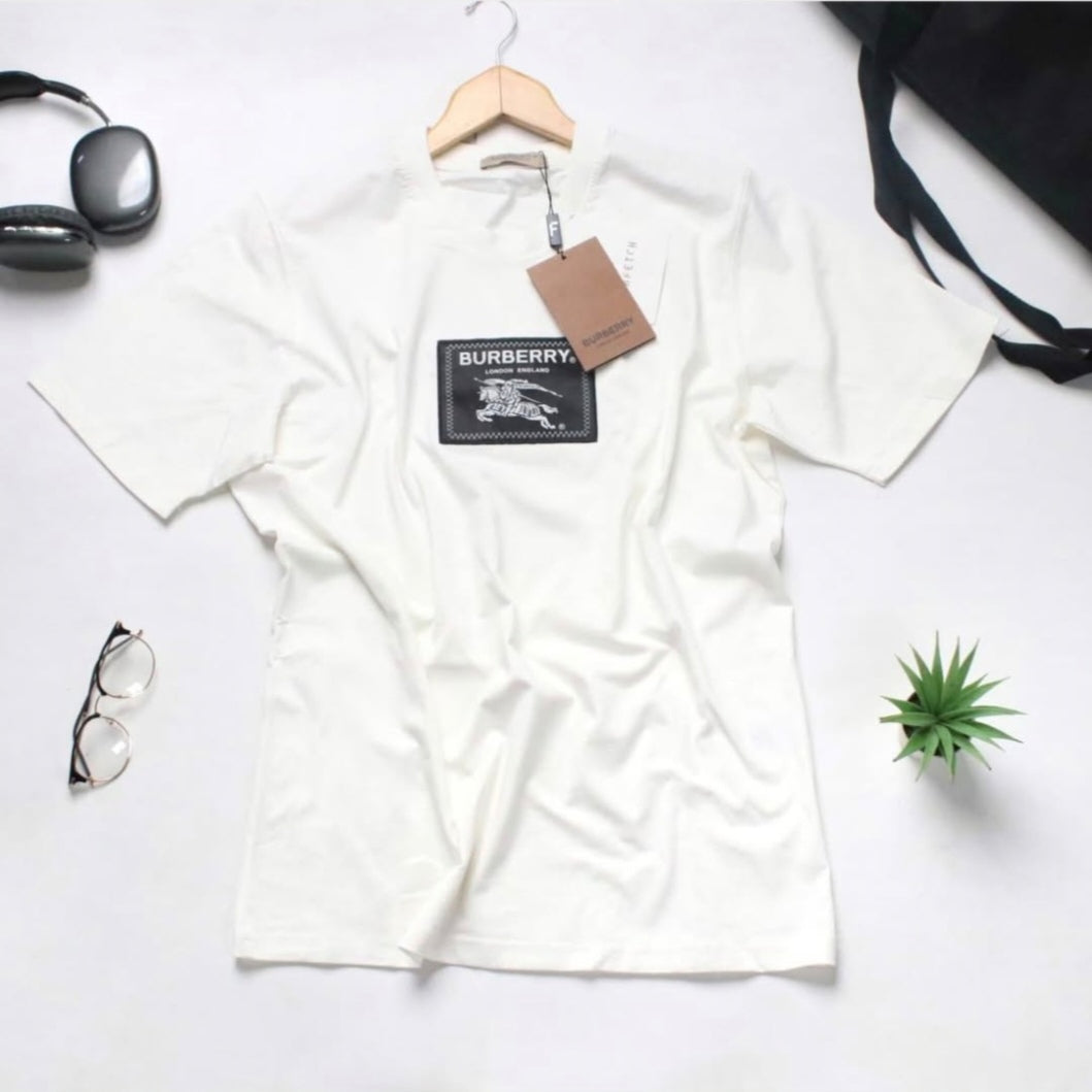 BURBERRY T-shirt