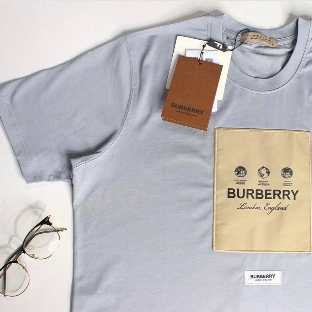 BURBERRY T-shirt
