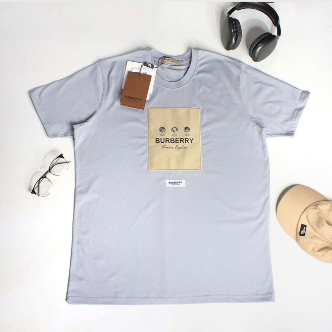 BURBERRY T-shirt