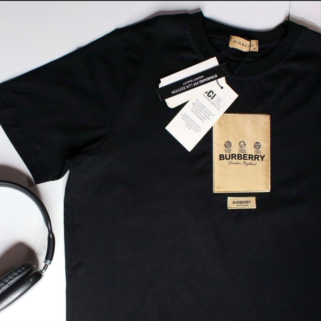 BURBERRY T-shirt