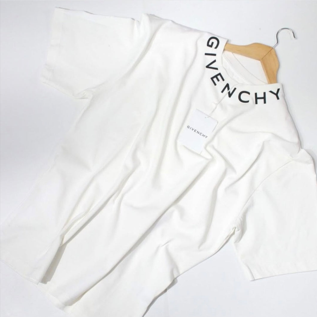 GIVENCHY T-shirt