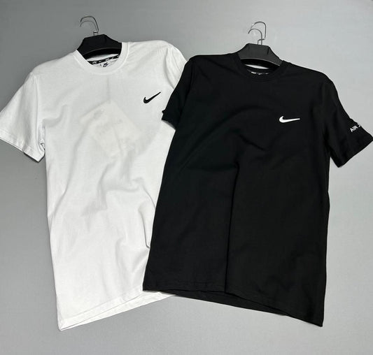 NIKE T-shirt