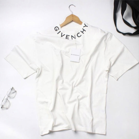 GIVENCHY T-shirt